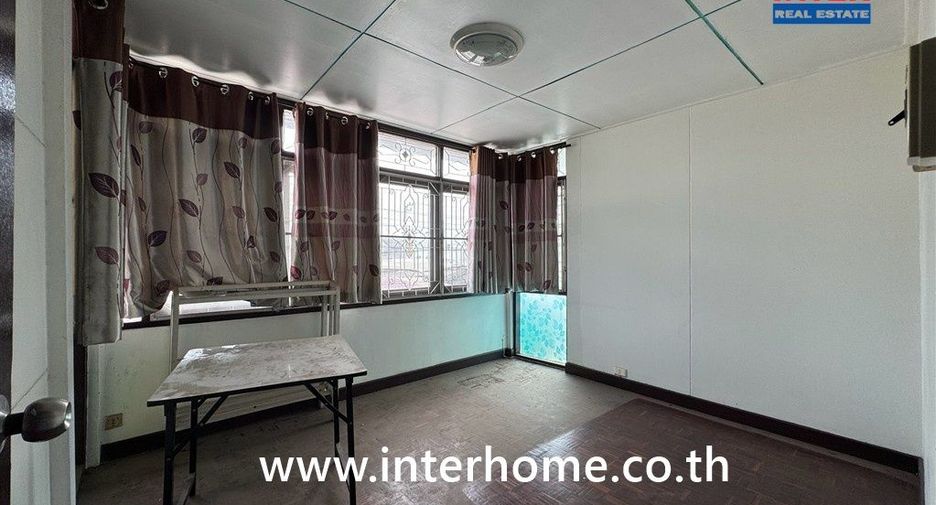 Casa en venta de 7 habitaciones en Khan Na Yao, Bangkok