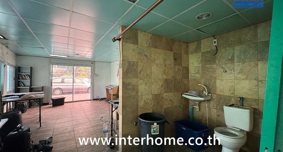 Casa en venta de 7 habitaciones en Khan Na Yao, Bangkok