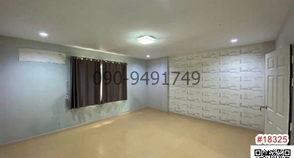 For sale 4 bedrooms townhouse in Min Buri, Bangkok
