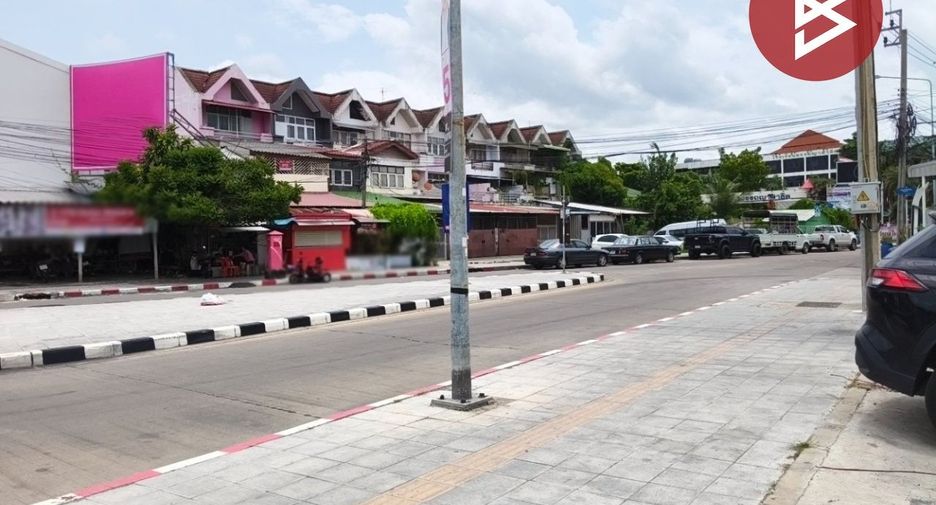 Gewerbefläche zum Kauf mit 4 Zimmer in Lat Krabang, Bangkok