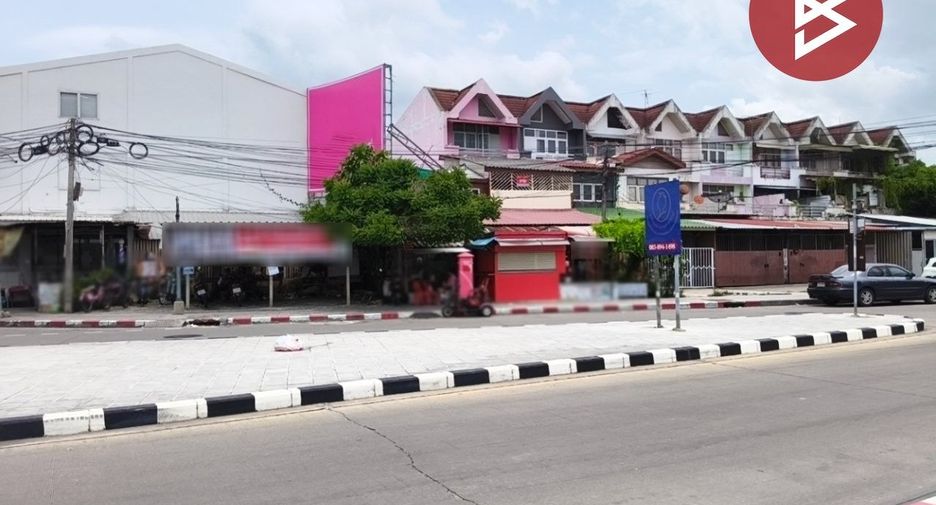 Gewerbefläche zum Kauf mit 4 Zimmer in Lat Krabang, Bangkok