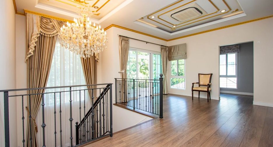 For sale 6 bedrooms house in Mueang Chiang Mai, Chiang Mai