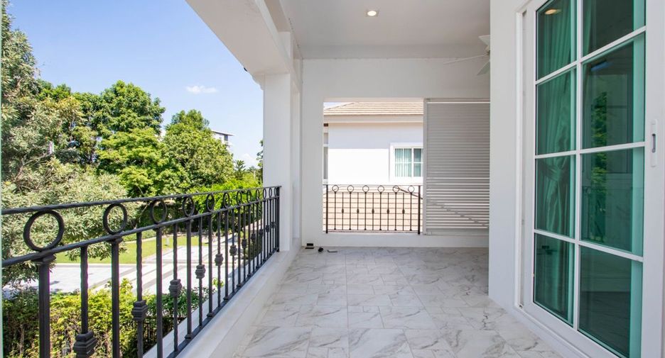 For sale 6 bedrooms house in Mueang Chiang Mai, Chiang Mai