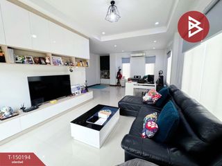 For sale 4 bedrooms house in Mueang Suphanburi, Suphan Buri