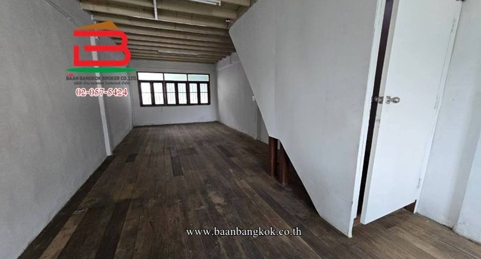 Gewerbefläche zum Kauf in Phra Pradaeng, Samut Prakan
