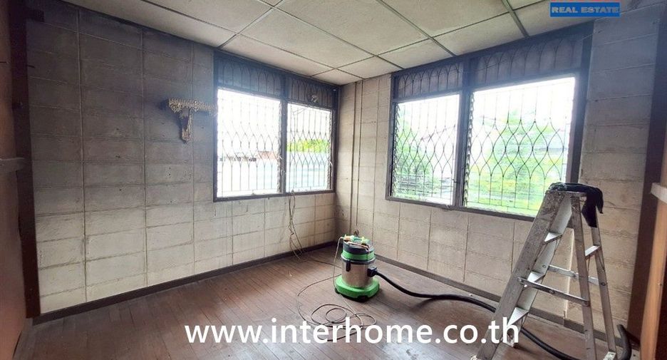 For sale 2 bedrooms house in Saphan Sung, Bangkok