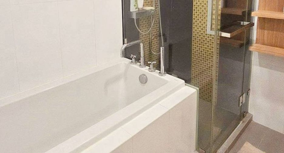 Condo en alquiler de 1 habitaciones en Si Racha, Chonburi