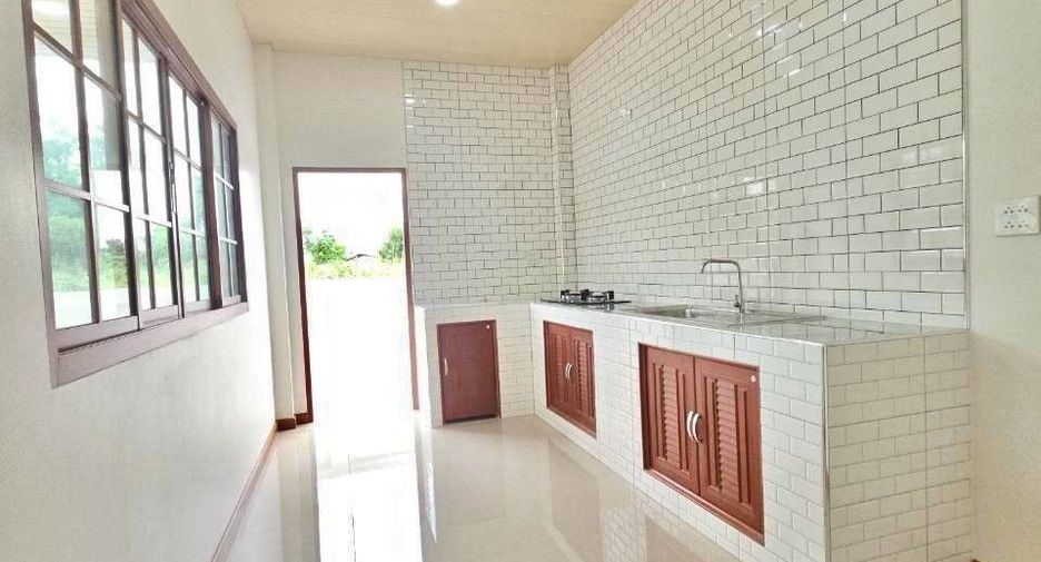 For sale 3 bedrooms house in Ban Bueng, Chonburi