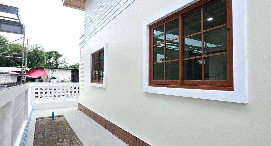For sale 3 bedrooms house in Ban Bueng, Chonburi