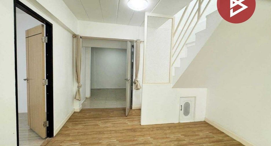Casa adosada en venta de 3 habitaciones en Bang Pa-in, Phra Nakhon Si Ayutthaya
