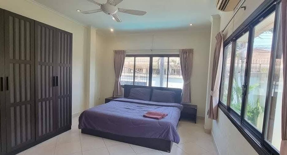 For rent 3 bedrooms villa in Jomtien, Pattaya