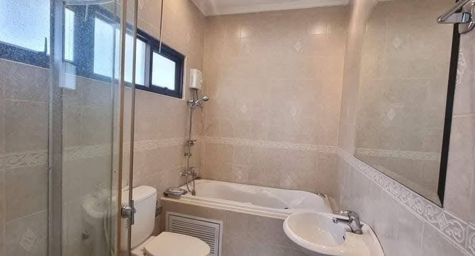For rent 3 bedrooms villa in Jomtien, Pattaya