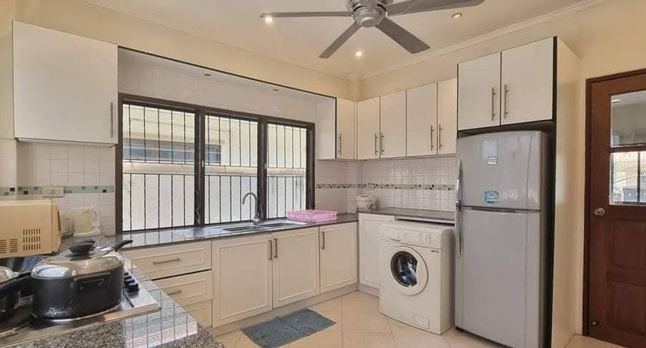 For rent 3 bedrooms villa in Jomtien, Pattaya