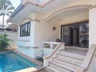 For rent 3 bedrooms villa in Bang Lamung, Chonburi