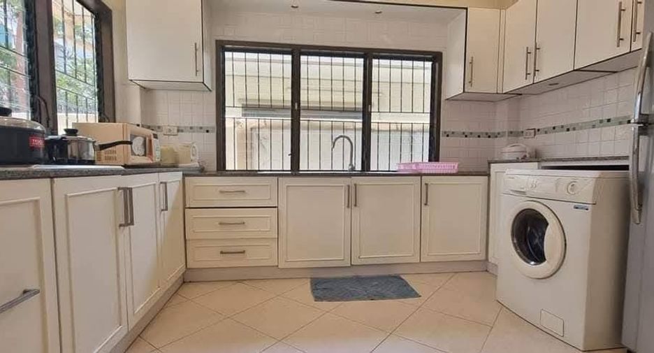 For rent 3 bedrooms villa in Jomtien, Pattaya