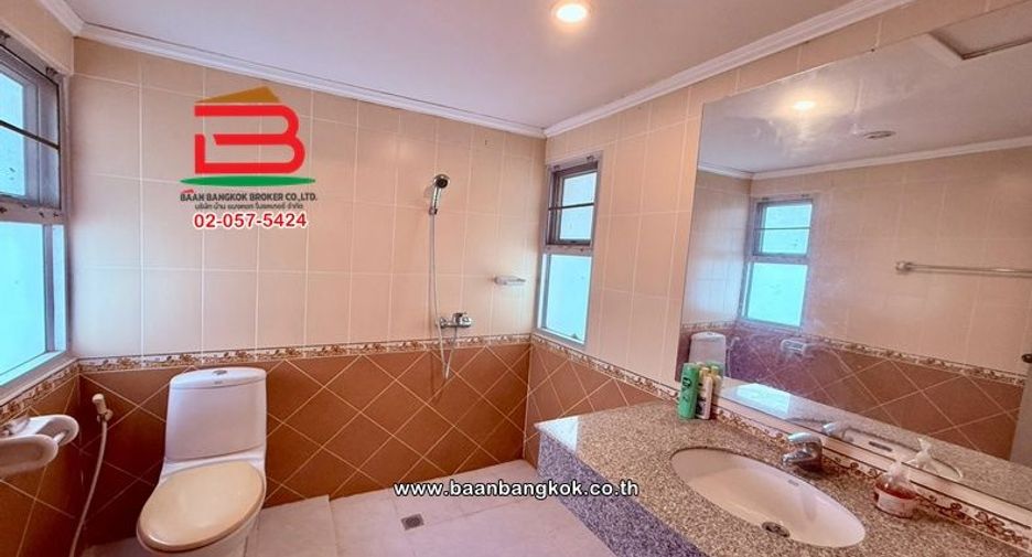 À vendre 3 chambres maison à Mueang Khon Kaen, Khon Kaen