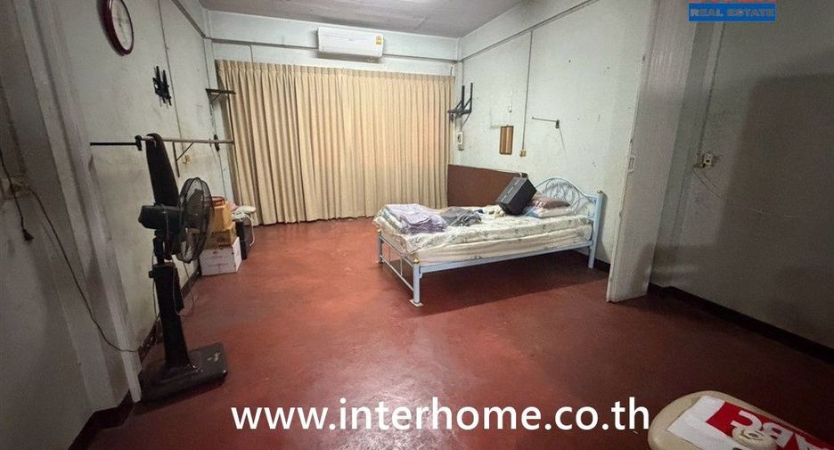 Gewerbefläche zum Kauf mit 4 Zimmer in Thon Buri, Bangkok