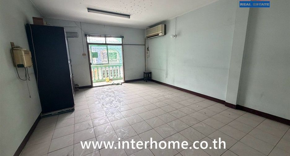 Gewerbefläche zum Kauf mit 4 Zimmer in Thon Buri, Bangkok