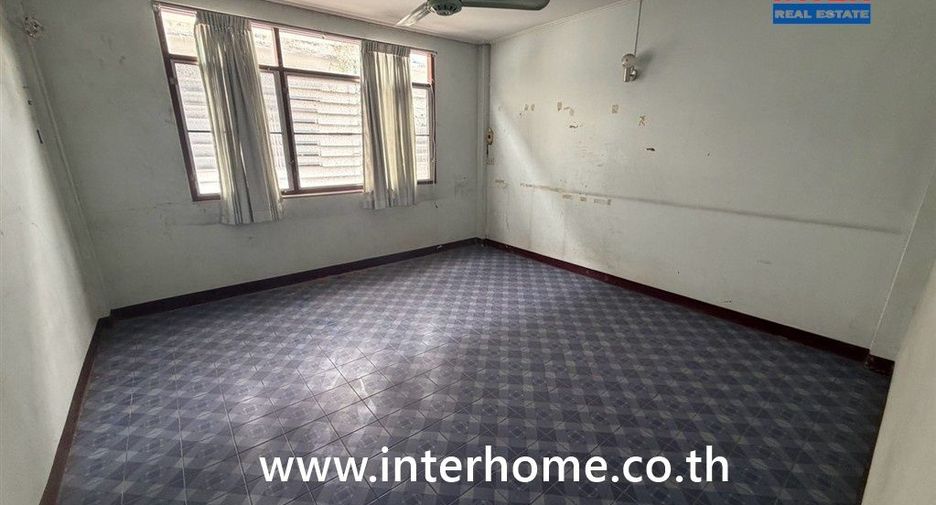 Gewerbefläche zum Kauf mit 4 Zimmer in Thon Buri, Bangkok