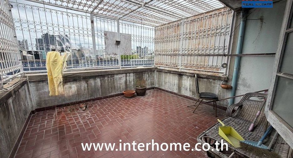 Gewerbefläche zum Kauf mit 4 Zimmer in Thon Buri, Bangkok