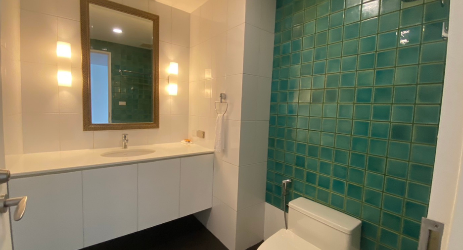 À vendre 2 chambres condo à Yan Nawa, Bangkok