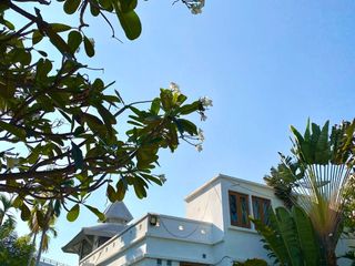 À louer et à vendre 5 chambres villa à Bang Lamung, Chonburi