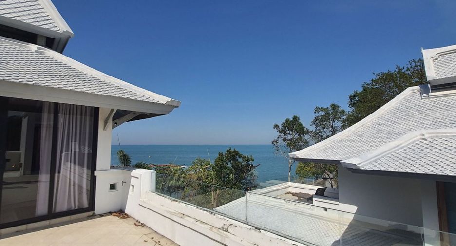 À louer et à vendre 5 chambres villa à Bang Lamung, Chonburi