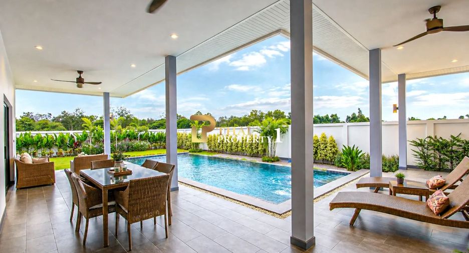 For sale 3 bedrooms villa in Hua Hin, Prachuap Khiri Khan