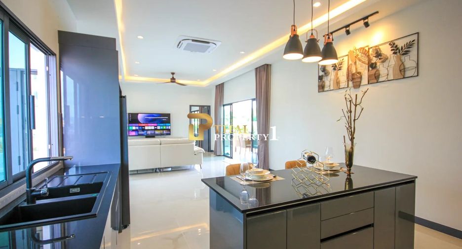 For sale 3 bedrooms villa in Hua Hin, Prachuap Khiri Khan