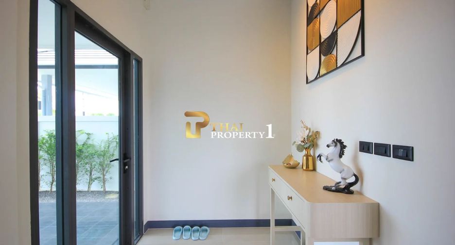 For sale 3 bedrooms villa in Hua Hin, Prachuap Khiri Khan
