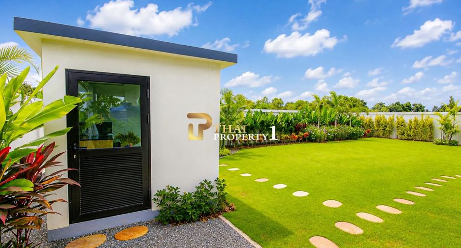 For sale 3 bedrooms villa in Hua Hin, Prachuap Khiri Khan