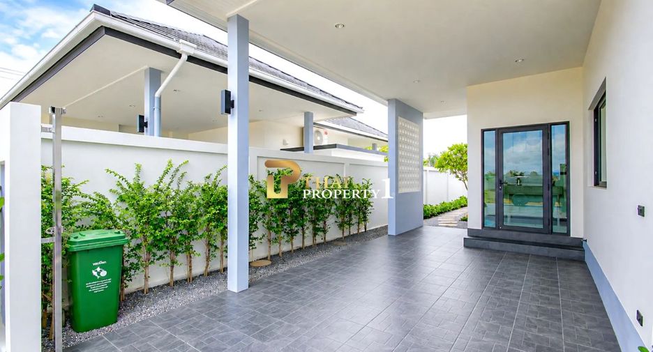 For sale 3 bedrooms villa in Hua Hin, Prachuap Khiri Khan