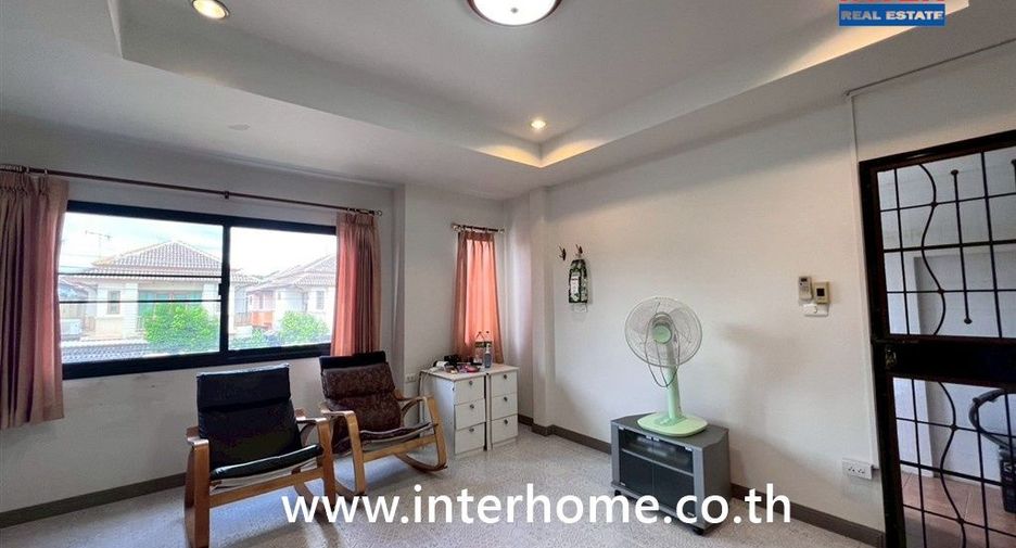 Haus zum Kauf mit 3 Zimmer in Lam Luk Ka, Pathum Thani