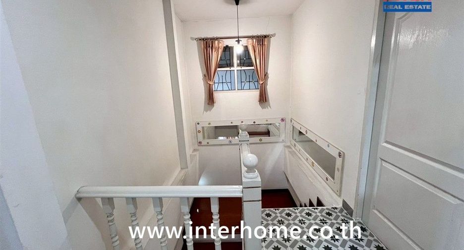 Haus zum Kauf mit 3 Zimmer in Lam Luk Ka, Pathum Thani