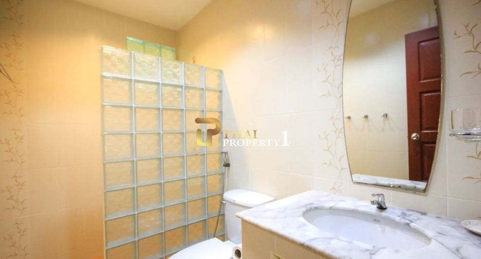 For sale 3 bedrooms townhouse in Cha Am, Phetchaburi