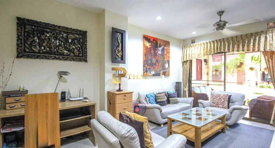 For sale 3 bedrooms townhouse in Cha Am, Phetchaburi
