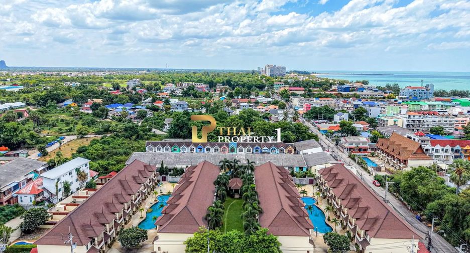 For sale 3 bedrooms townhouse in Cha Am, Phetchaburi
