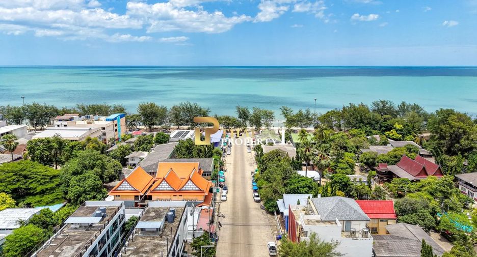 For sale 3 bedrooms townhouse in Cha Am, Phetchaburi