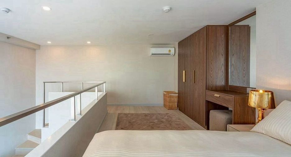 For rent 1 bed condo in Sathon, Bangkok