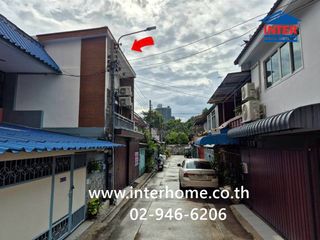 For sale 2 bedrooms townhouse in Huai Khwang, Bangkok
