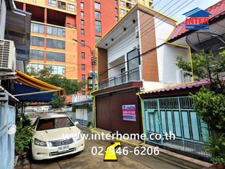 For sale 2 bedrooms townhouse in Huai Khwang, Bangkok