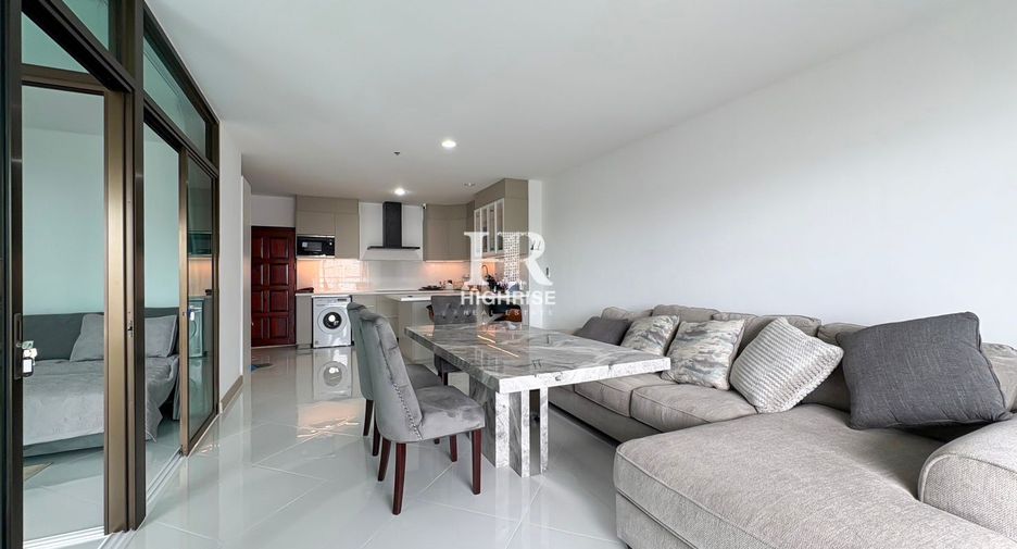 For rent 2 bedrooms condo in Bang Lamung, Chonburi