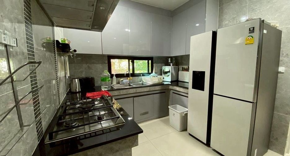 Casa en venta de 4 habitaciones en Prawet, Bangkok