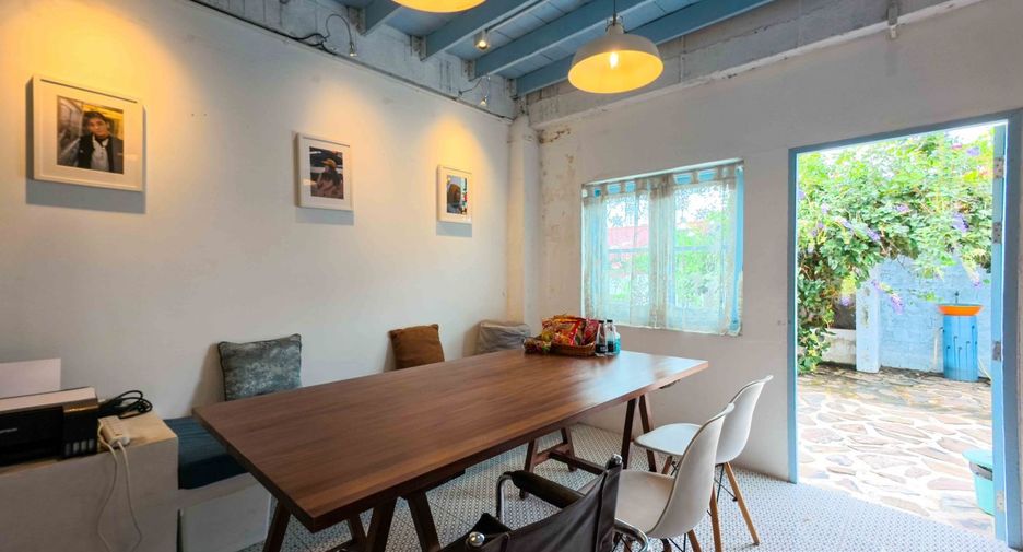 Reihenhaus zum Kauf mit 2 Zimmer in Wang Thonglang, Bangkok