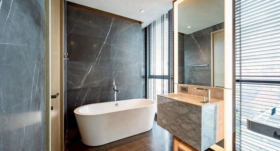 For sale 2 bedrooms condo in Watthana, Bangkok