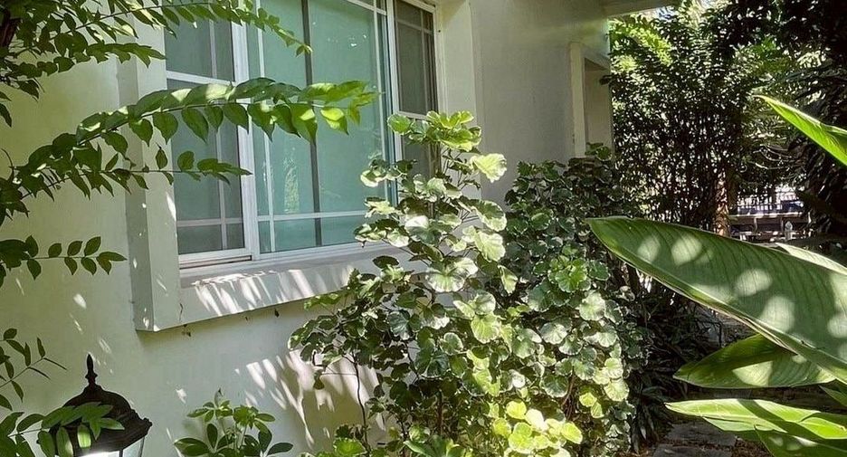 À louer et à vendre 5 chambres maison à Bang Phli, Samut Prakan