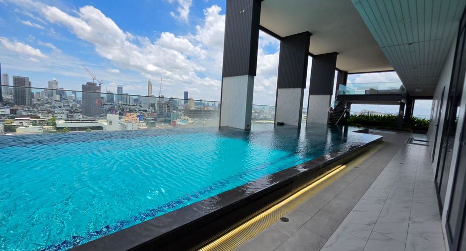 For rent 1 bed condo in Pathum Wan, Bangkok