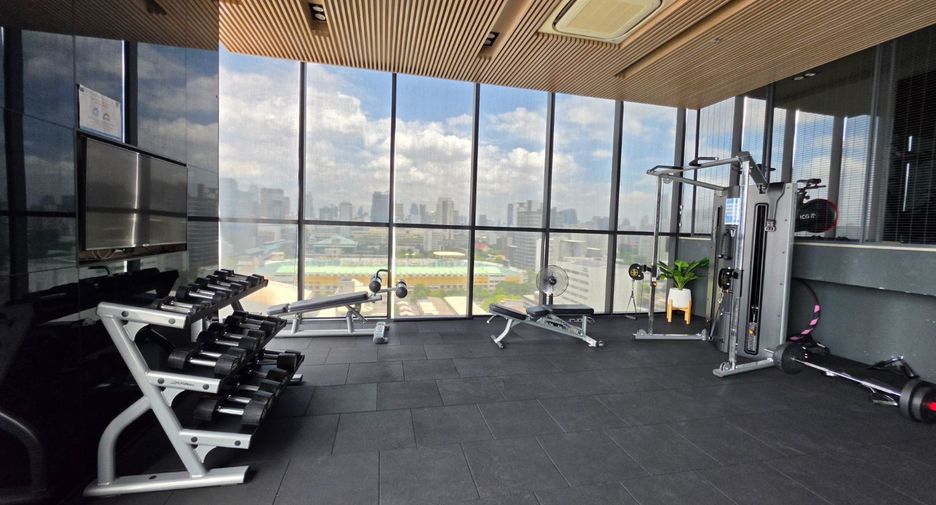 For rent 1 bed condo in Pathum Wan, Bangkok