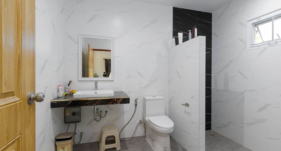 For sale 3 bedrooms house in Warin Chamrap, Ubon Ratchathani