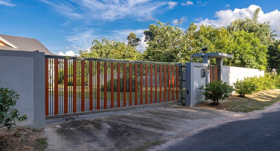 For sale 3 bedrooms house in Warin Chamrap, Ubon Ratchathani